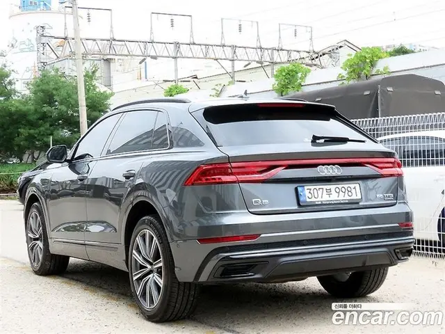 Audi Q8 2021 3.0 автомат (гидро), миниатюра 3