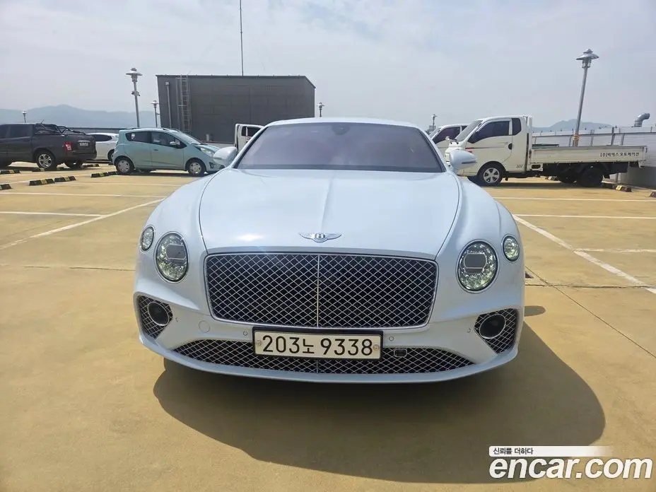 Bentley Continental 2022 4.0 автомат (гидро), фото 3 Bentley Continental 2022 4.0 автомат (гидро), фото 3