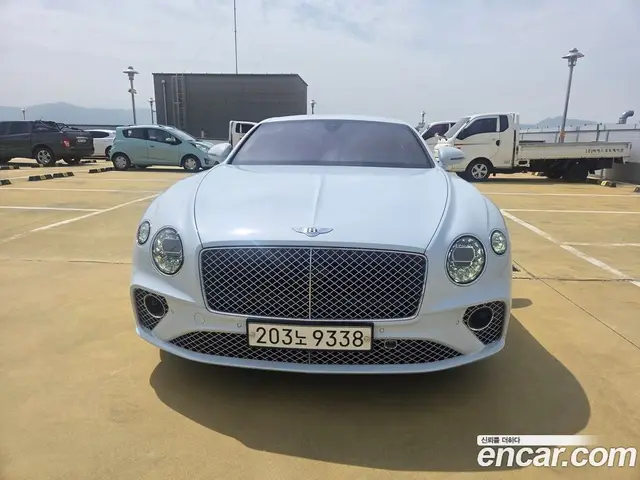 Bentley Continental 2022 4.0 автомат (гидро), миниатюра 3 Bentley Continental 2022 4.0 автомат (гидро), миниатюра 3
