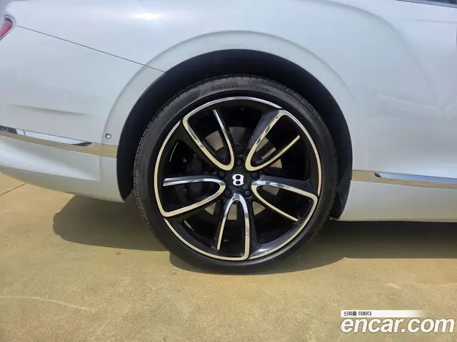 Bentley Continental 2022 4.0 автомат (гидро), миниатюра 6 Bentley Continental 2022 4.0 автомат (гидро), миниатюра 6
