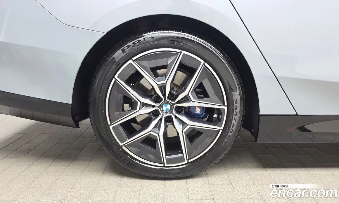 BMW 5 серия 2024 2.0 автомат (гидро), фото 5