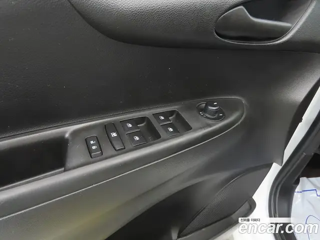 Chevrolet Spark 2016 1.0 автомат (гидро), миниатюра 12