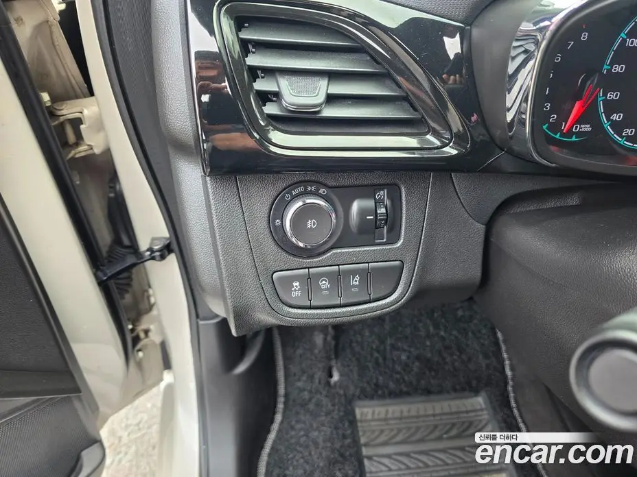 Chevrolet Spark 2016 1.0 автомат (гидро), фото 11