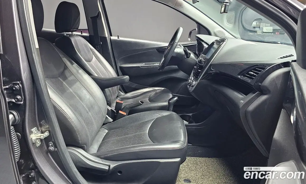 Chevrolet Spark 2016 1.0 автомат (гидро), фото 11