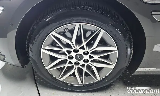 Genesis G80 2025 2.5 автомат (гидро), миниатюра 4