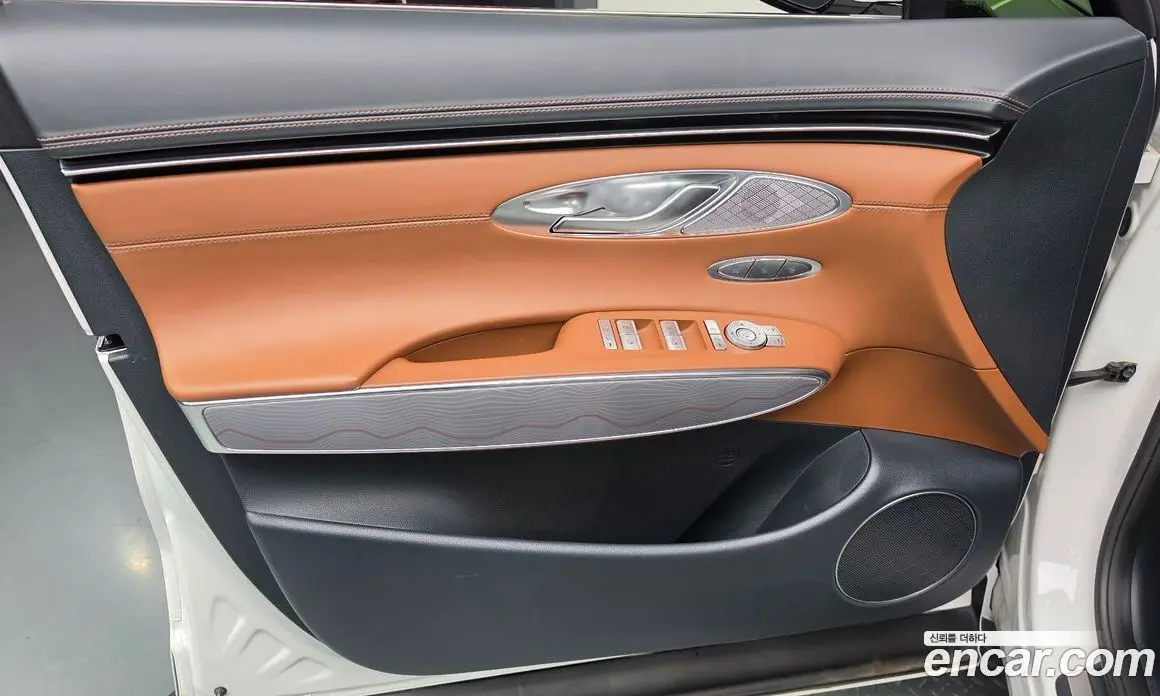 Genesis GV70 2022 2.5 автомат (гидро), фото 13