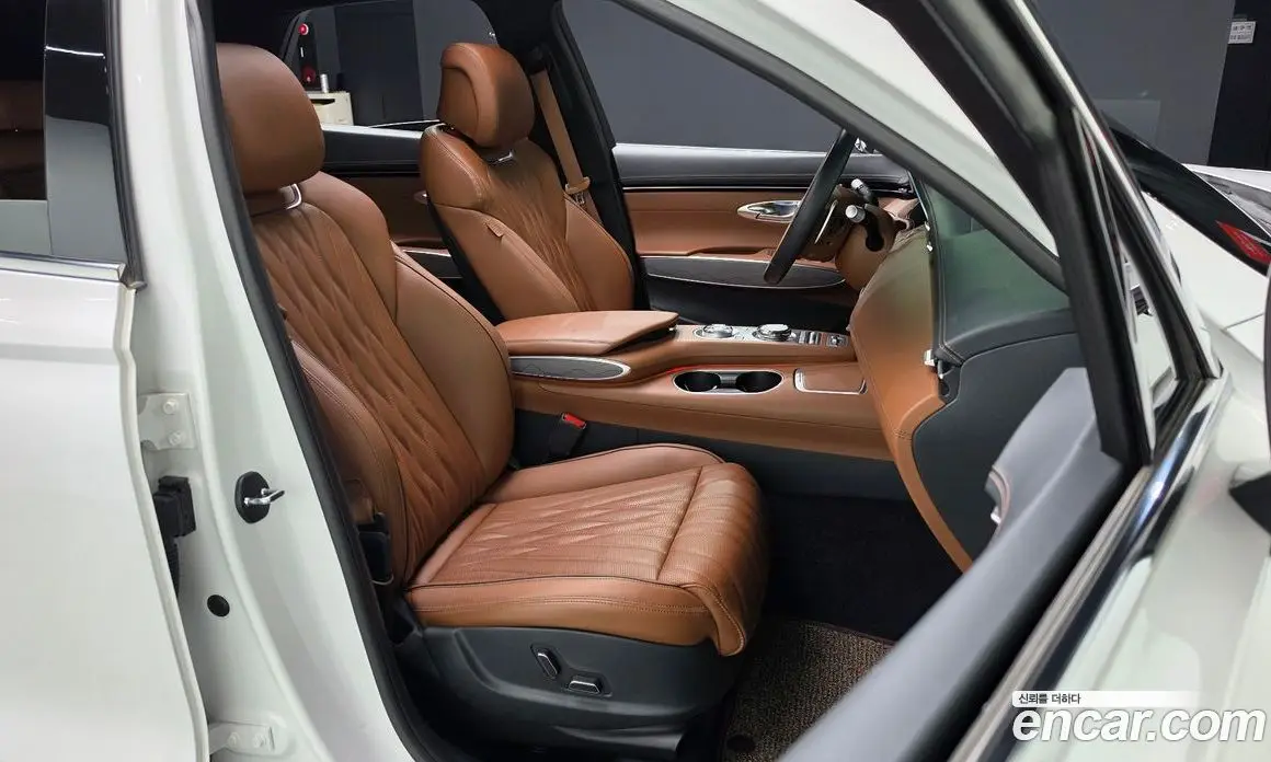Genesis GV70 2022 2.5 автомат (гидро), фото 15