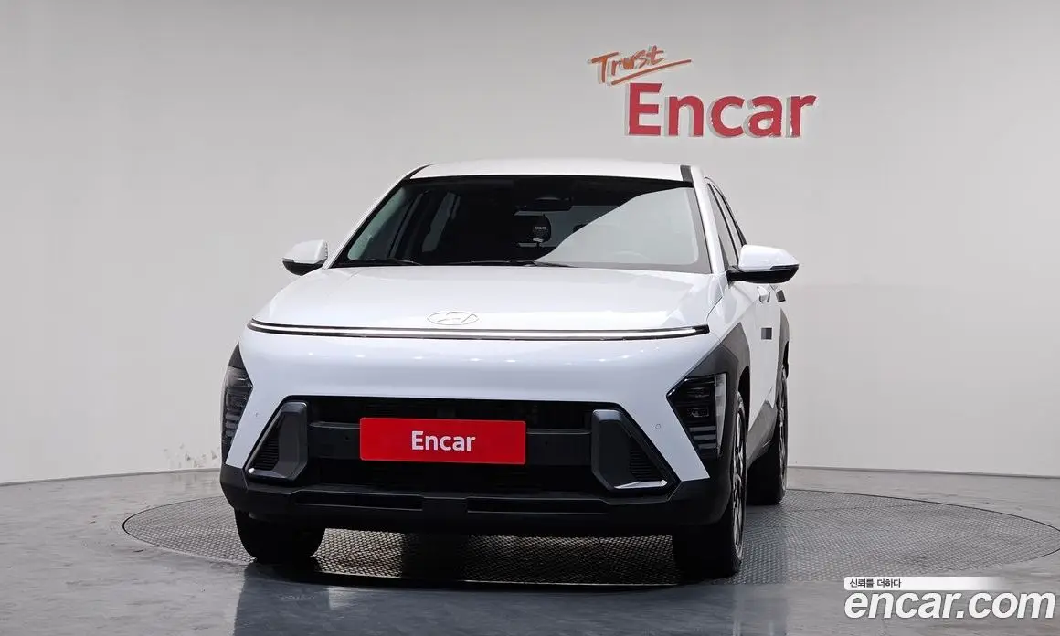 Hyundai Kona 2024 1.6 автомат (гидро), фото 3