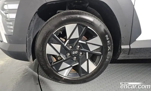 Hyundai Kona 2024 1.6 автомат (гидро), миниатюра 5