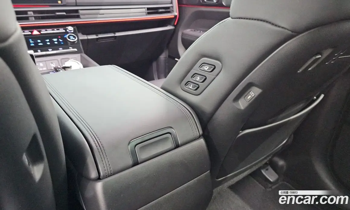 Hyundai Santa Fe 2024 2.5 автомат (гидро), фото 31