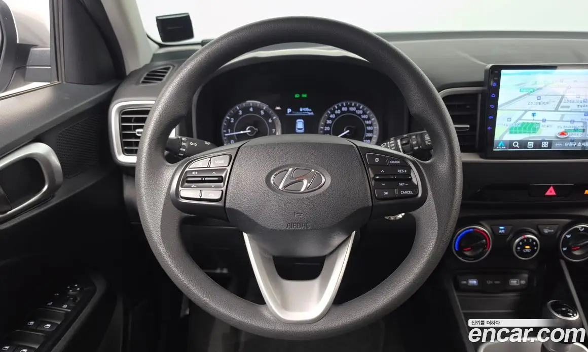 Hyundai Venue 2022 1.6 автомат (гидро), фото 19