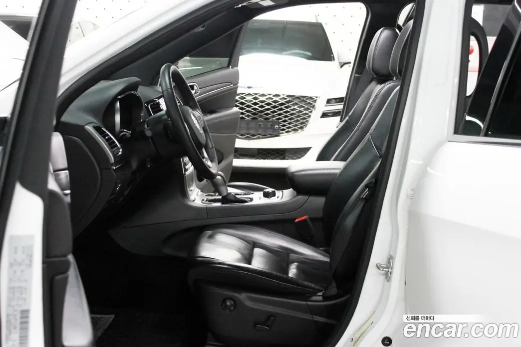 Jeep Cherokee 2019 3.6 автомат (гидро), фото 13