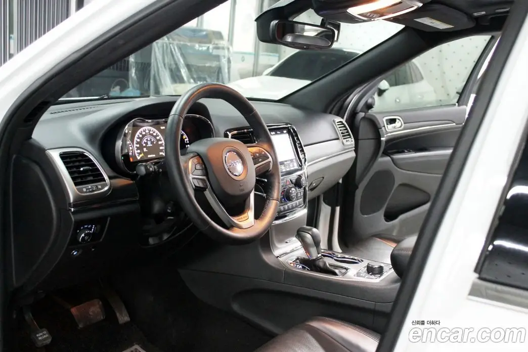Jeep Cherokee 2019 3.6 автомат (гидро), фото 8