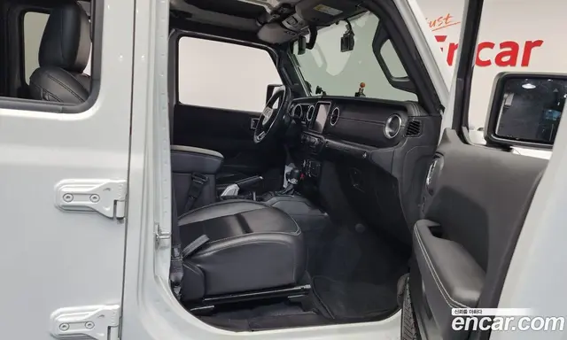 Jeep Wrangler 2022 2.0 автомат (гидро), миниатюра 11