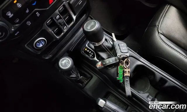 Jeep Wrangler 2022 2.0 автомат (гидро), миниатюра 9