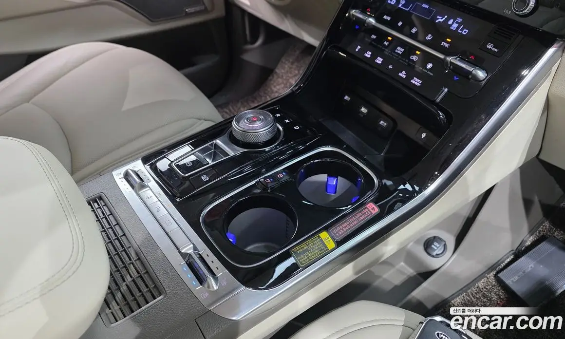 Kia Carnival 2021 3.5 автомат (гидро), фото 12