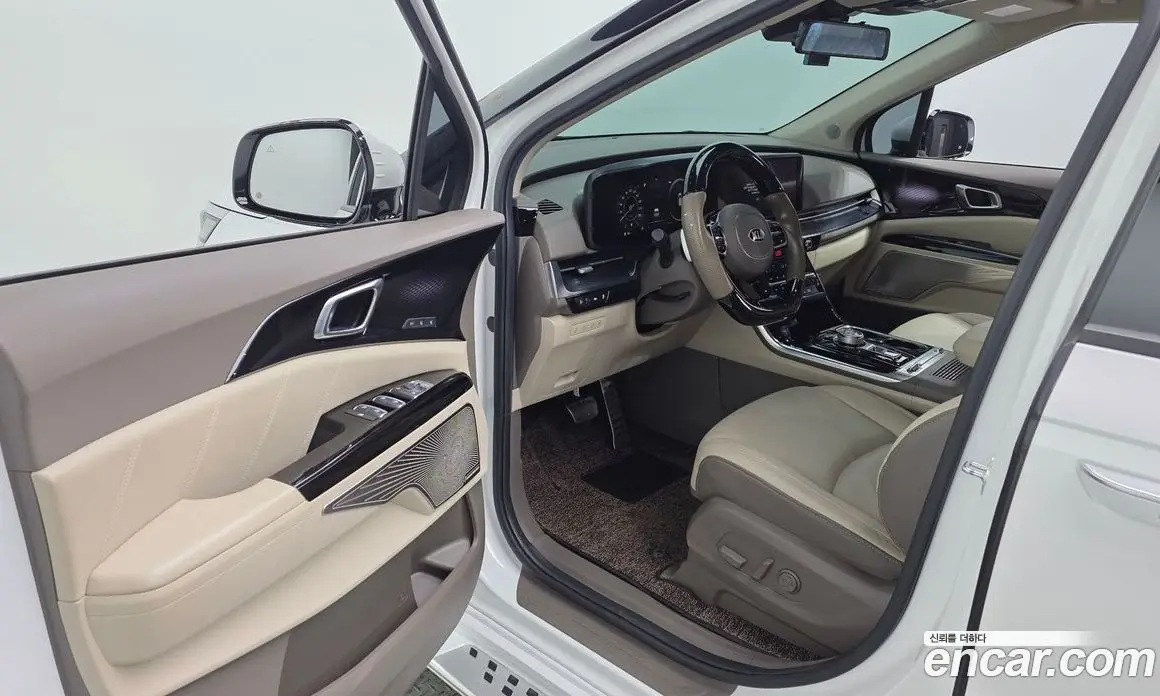 Kia Carnival 2021 3.5 автомат (гидро), фото 13