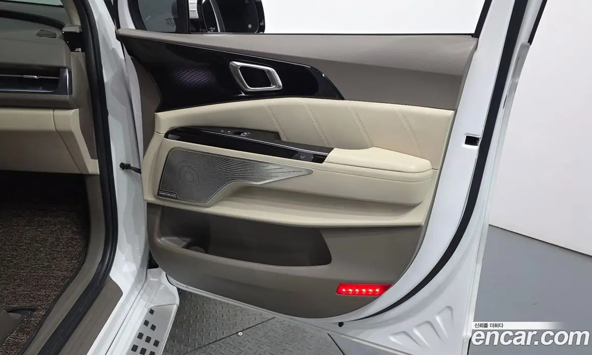 Kia Carnival 2021 3.5 автомат (гидро), фото 14