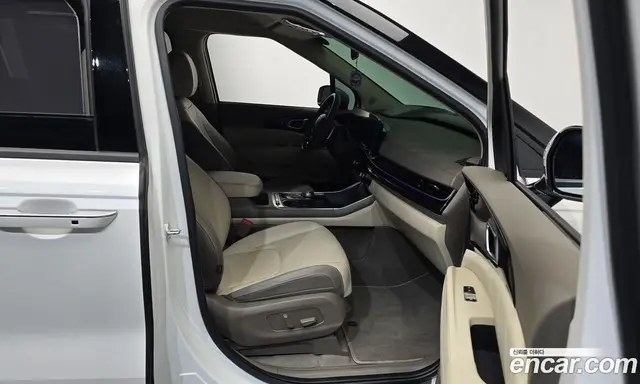 Kia Carnival 2024 2.2 автомат (гидро), миниатюра 11