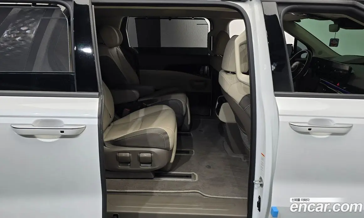 Kia Carnival 2024 2.2 автомат (гидро), фото 12