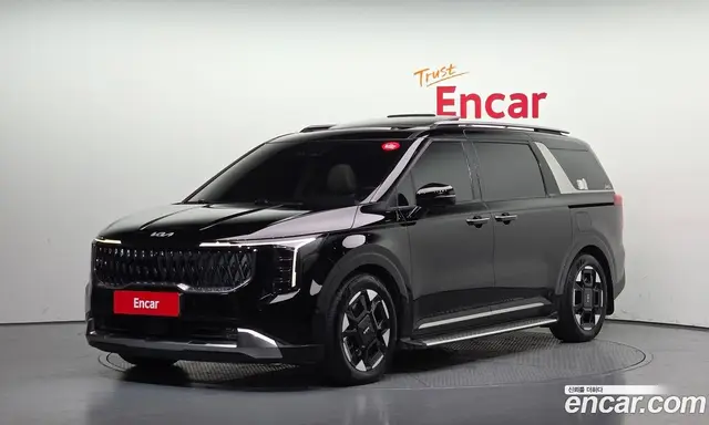 Kia Carnival, 2024, 28 768 км