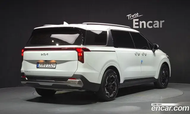 Kia Carnival 2024 2.2 автомат (гидро), миниатюра 2