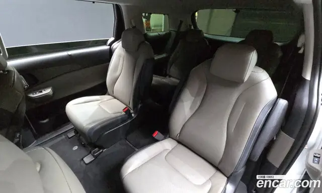 Kia Carnival 2024 2.2 автомат (гидро), миниатюра 11