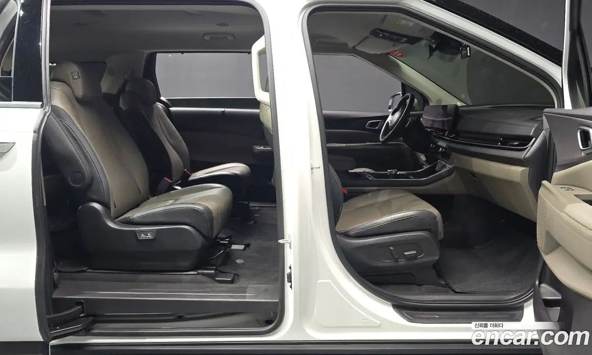 Kia Carnival 2024 2.2 автомат (гидро), фото 12