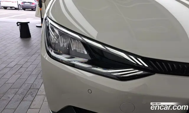 Kia EV6 2023 0.1 автомат (гидро), миниатюра 8