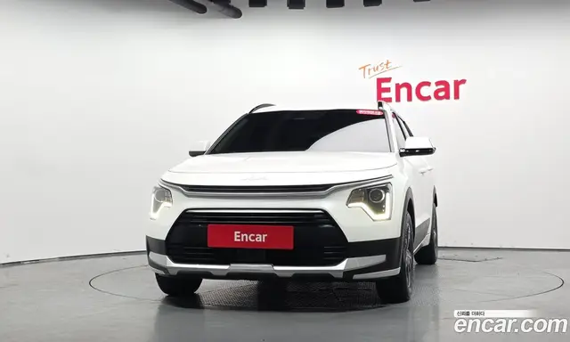 Kia Niro 2022 1.6 автомат (гидро), миниатюра 2