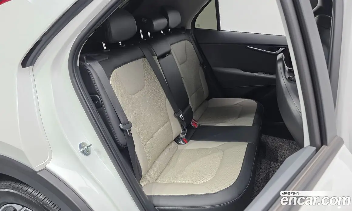 Kia Niro 2022 1.6 автомат (гидро), фото 16