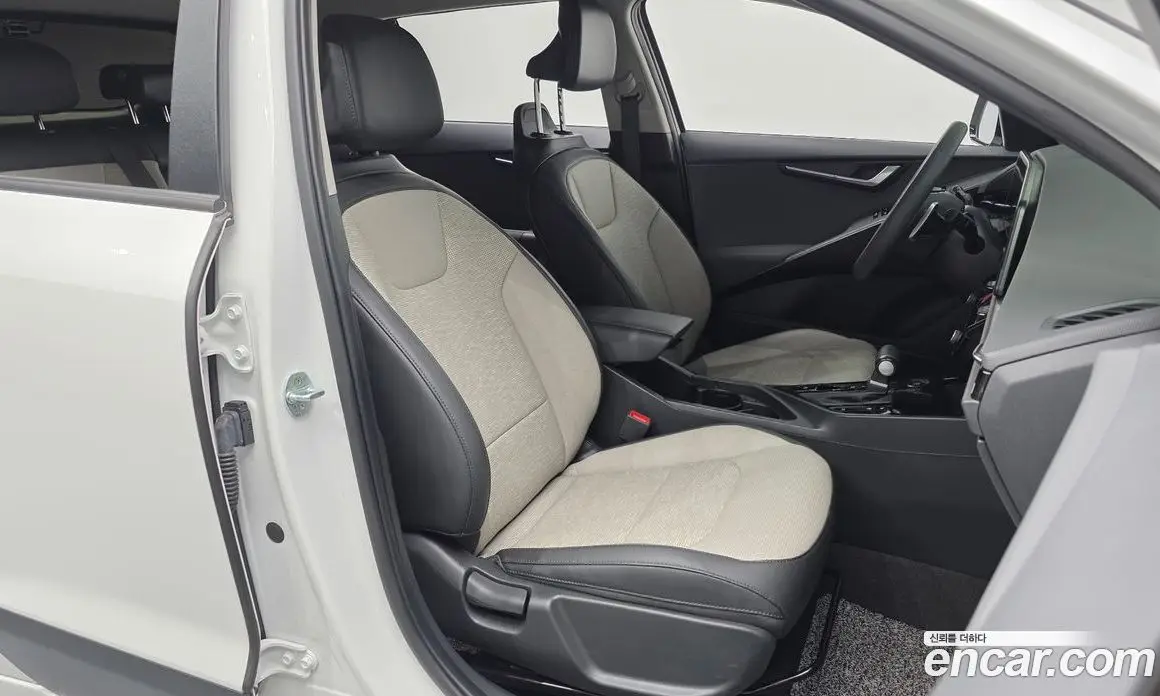 Kia Niro 2022 1.6 автомат (гидро), фото 17
