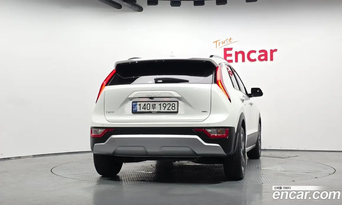 Kia Niro 2022 1.6 автомат (гидро), фото 3