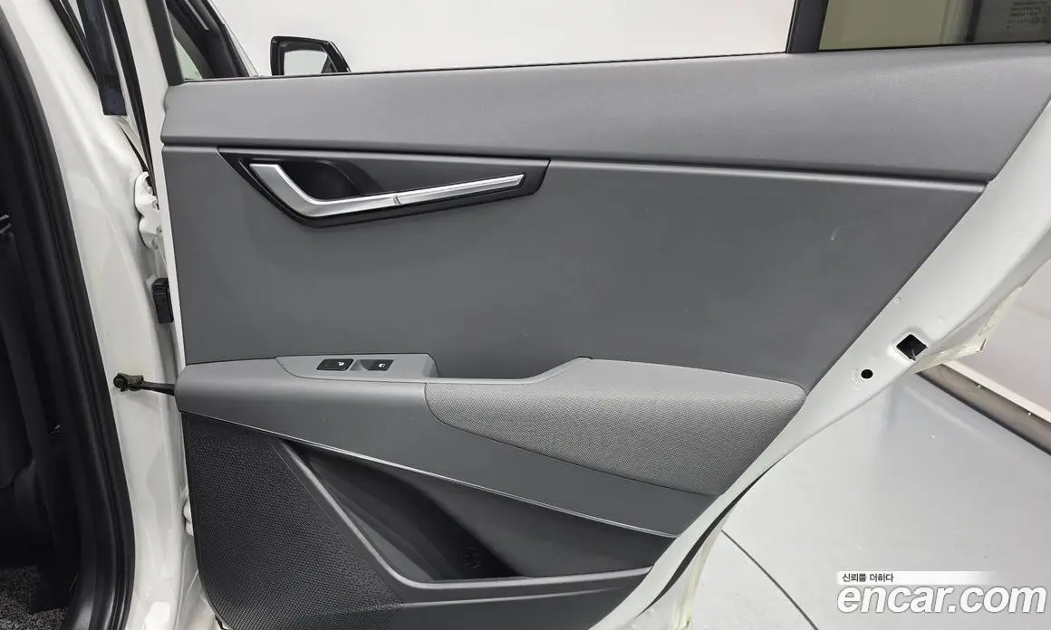 Kia Niro 2022 1.6 автомат (гидро), фото 30