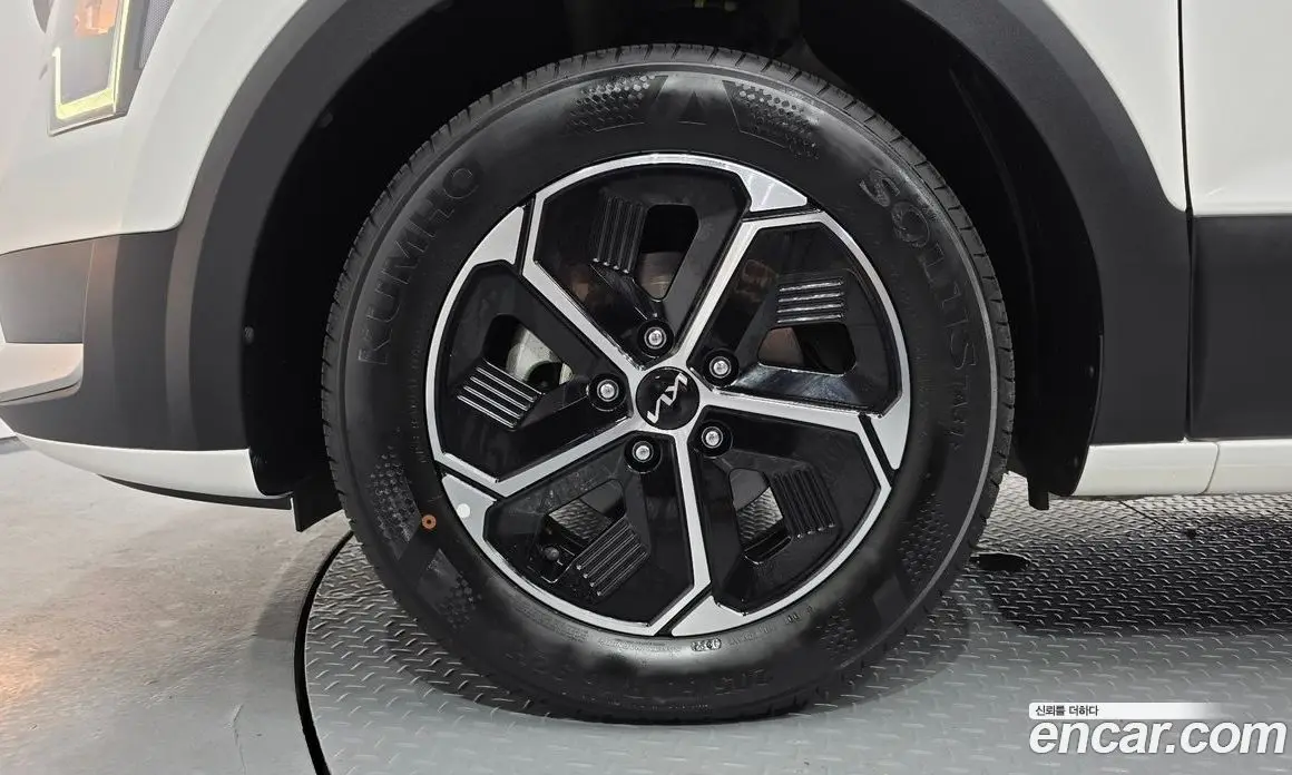 Kia Niro 2022 1.6 автомат (гидро), фото 4