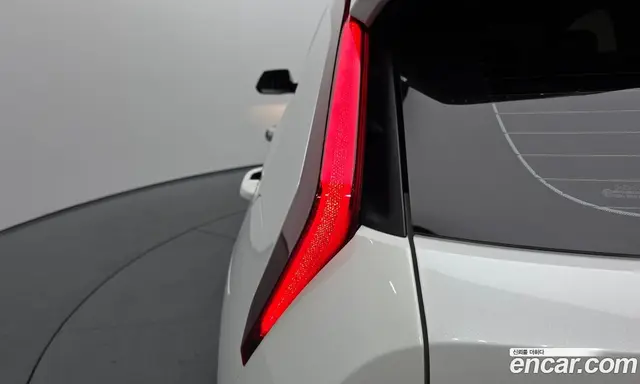 Kia Niro 2022 1.6 автомат (гидро), миниатюра 8