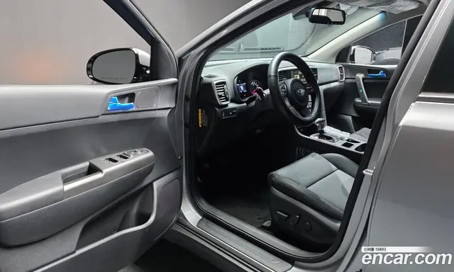 Kia Sportage 2020 2.0 автомат (гидро), миниатюра 10