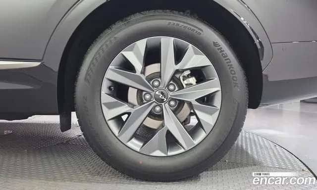 Kia Sportage 2023 2.0 автомат (гидро), миниатюра 7