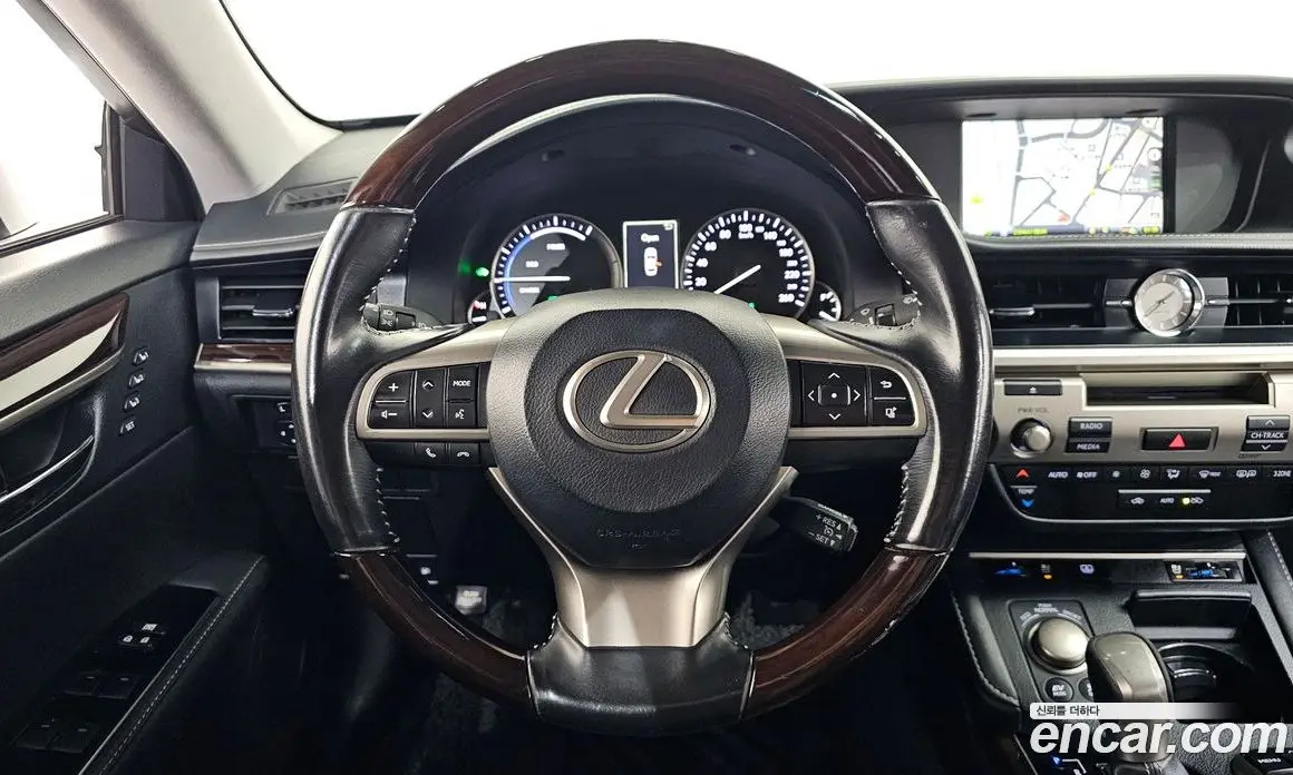 Lexus ES 2015 2.5 автомат (гидро), фото 13 Lexus ES 2015 2.5 автомат (гидро), фото 13