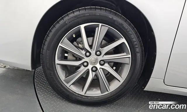 Lexus ES 2015 2.5 автомат (гидро), миниатюра 5 Lexus ES 2015 2.5 автомат (гидро), миниатюра 5