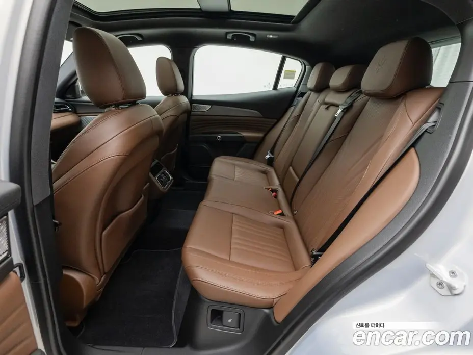 Maserati Grecale 2024 2.0 автомат (гидро), фото 11 Maserati Grecale 2024 2.0 автомат (гидро), фото 11