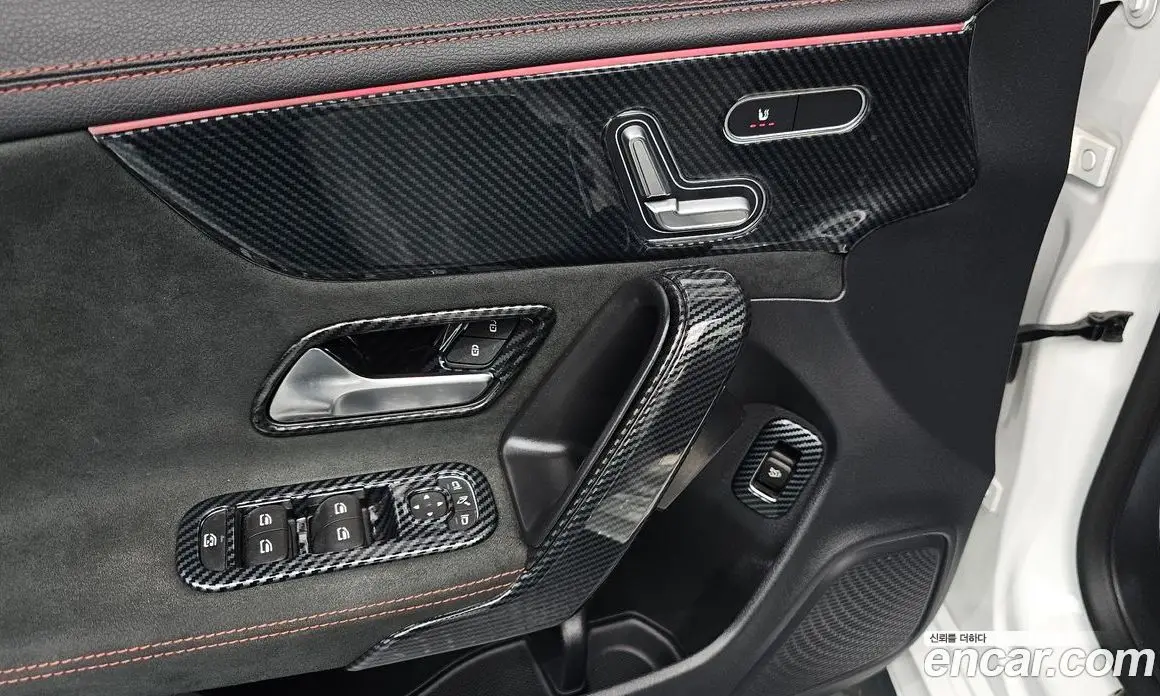Mercedes-Benz CLA-Class 2023 2.0 автомат (гидро), фото 13