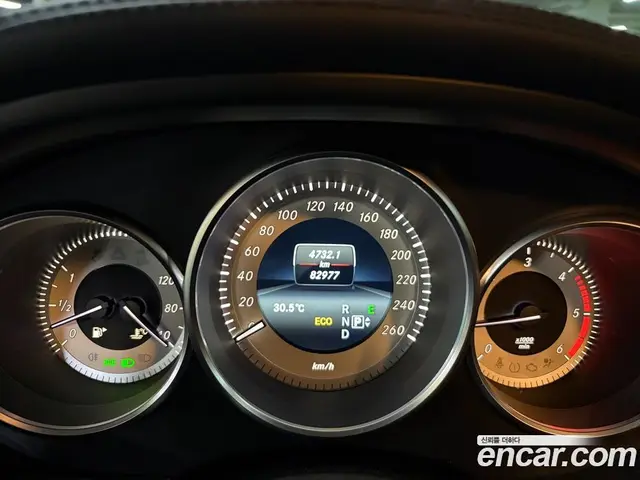 Mercedes-Benz CLS-Class 2015 2.1 автомат (гидро), миниатюра 8
