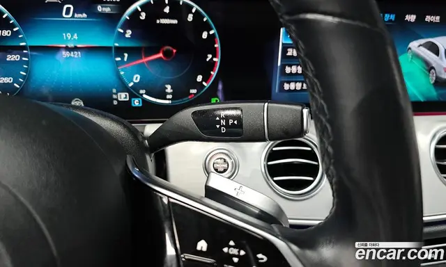 Mercedes-Benz E-Class 2021 2.0 автомат (гидро), миниатюра 12