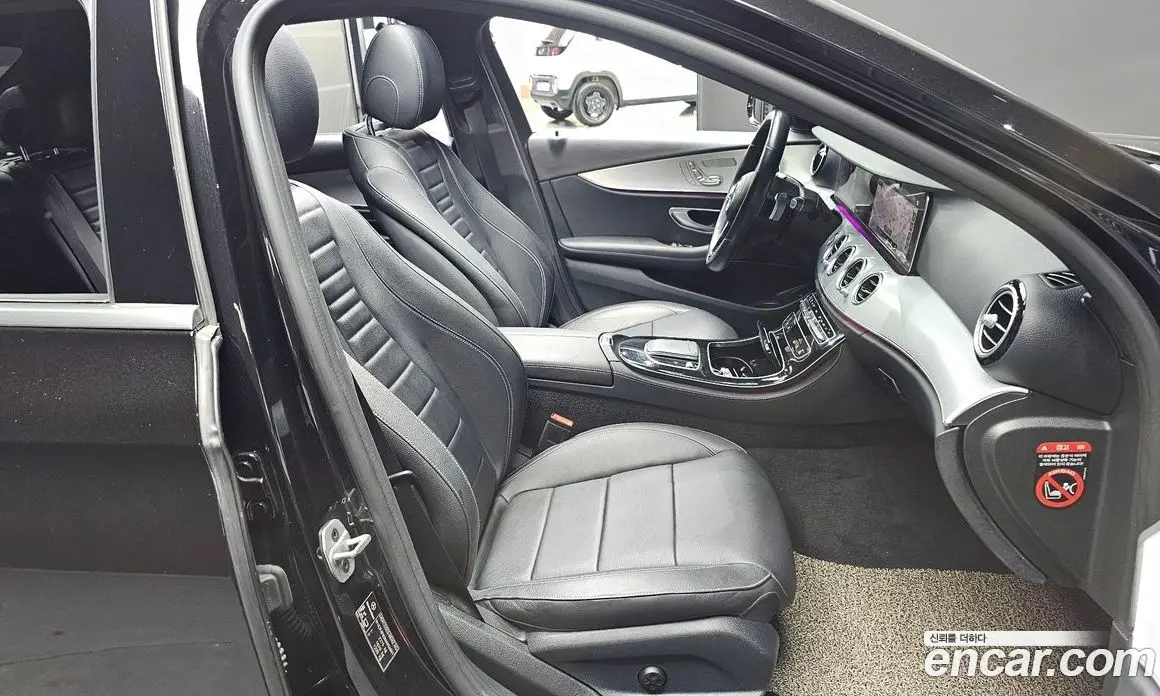 Mercedes-Benz E-Class 2021 2.0 автомат (гидро), фото 13