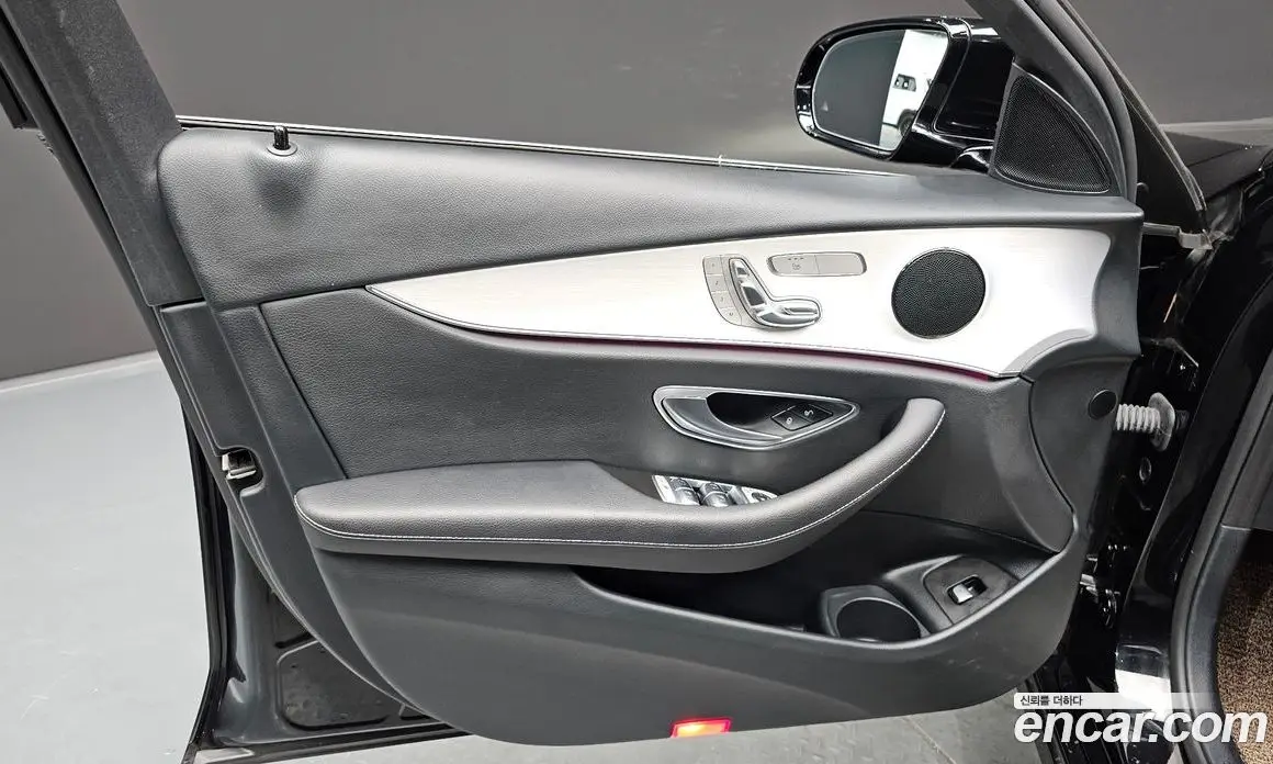Mercedes-Benz E-Class 2021 2.0 автомат (гидро), фото 14