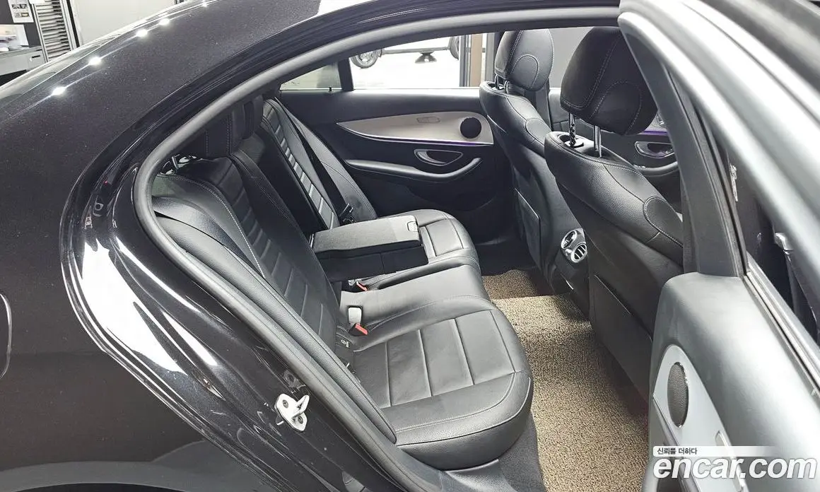 Mercedes-Benz E-Class 2021 2.0 автомат (гидро), фото 16