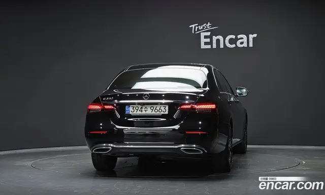 Mercedes-Benz E-Class 2021 2.0 автомат (гидро), миниатюра 4
