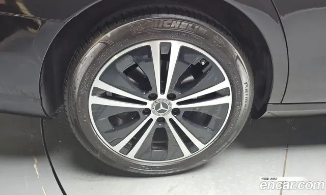 Mercedes-Benz E-Class 2021 2.0 автомат (гидро), миниатюра 5