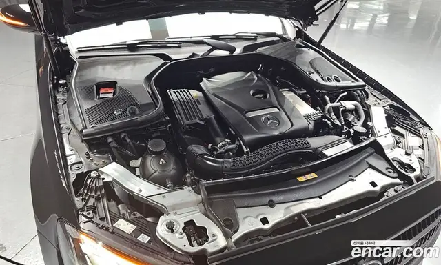 Mercedes-Benz E-Class 2021 2.0 автомат (гидро), миниатюра 6